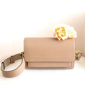 AALLYN Ingrid Crossbody bag.